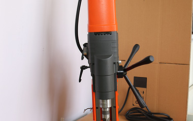 磁力鉆的空心鉆頭出現(xiàn)卡芯的情況應(yīng)該如何處理？